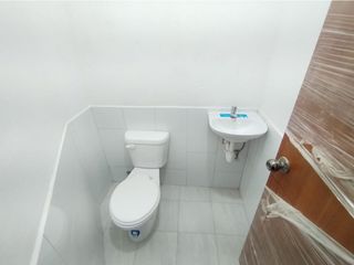 Foto 15 de Conocoto, Local Comercial en Renta, 180m2, 4 Ambientes
