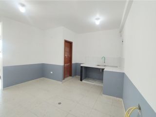 Foto 14 de Conocoto, Local Comercial en Renta, 180m2, 4 Ambientes