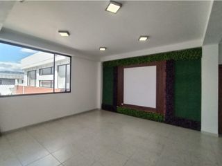 Foto 11 de Conocoto, Local Comercial en Renta, 180m2, 4 Ambientes