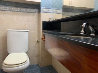 Foto 12 de CASA 6 AMB EN VENTA LINIERS COCHERA- PATIO -BALCON