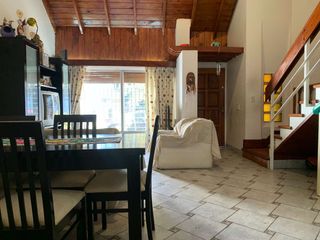 Foto 3 de CASA 6 AMB EN VENTA LINIERS COCHERA- PATIO -BALCON