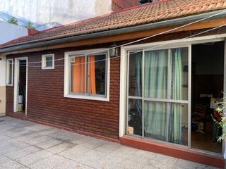 Foto 16 de CASA 6 AMB EN VENTA LINIERS COCHERA- PATIO -BALCON