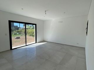 Foto 12 de Venta casa 6 amb en Puertos - Acacias, a estrenar
