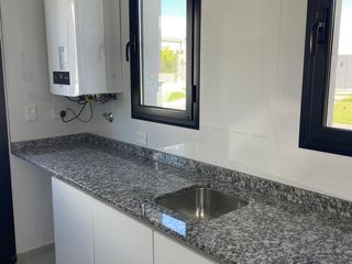 Foto 11 de Venta casa 6 amb en Puertos - Acacias, a estrenar