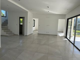 Foto 6 de Venta casa 6 amb en Puertos - Acacias, a estrenar