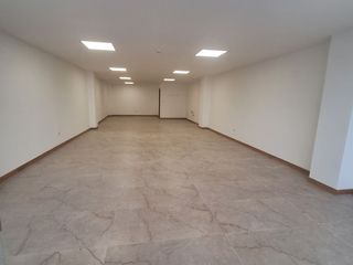 Foto 6 de Local - Yanuncay