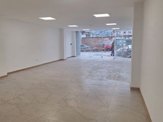 Foto 3 de Local - Yanuncay