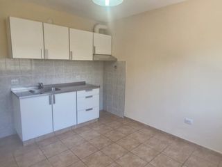 Foto 4 de Dúplex en alquiler de 2 dormitorios c/ cochera en Maipú