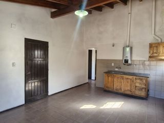 Foto 5 de Casa en alquiler de 3 dormitorios c/ cochera en Maipú