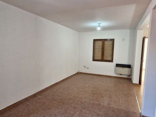 Foto 4 de Departamento en alquiler de 3 dormitorios c/ cochera en Villa Nueva
