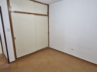 Foto 13 de Departamento en alquiler de 3 dormitorios c/ cochera en Villa Nueva