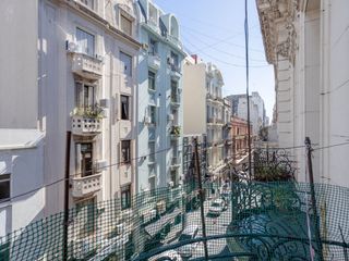 Foto 24 de Venta dpto 6 amb. 2 piso por escalera San Nicolas.