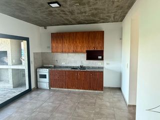 Foto 3 de Casa en alquiler, dos dormitorios  mas pileta, Barrio Norte, Villa Allende
