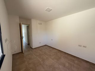 Foto 21 de Casa en alquiler, dos dormitorios  mas pileta, Barrio Norte, Villa Allende