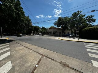 Foto 8 de Excelente Inmuebles Ideal Uso Comercial Salida a 2 Calles.
