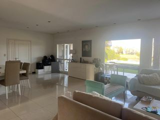 Foto 13 de Casa en  venta Barrio Altamira al agua , Tigre