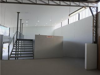 Foto 2 de Pifo, Galpón en Renta, 500m2, 3 Ambientes
