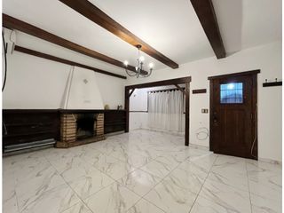 Foto 3 de ALQUILER 24 MESES - CASA DE CUATRO AMBIENTES  EN LA PERLA