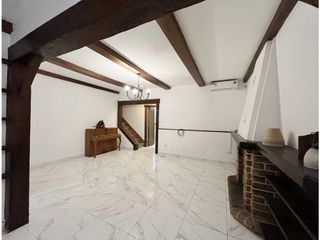 Foto 4 de ALQUILER 24 MESES - CASA DE CUATRO AMBIENTES  EN LA PERLA