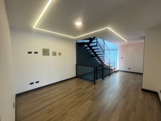 Foto 15 de RENTA CASA CUMBAYA 5 HABITACIONES