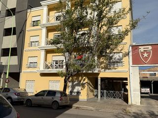 Foto 1 de DEPARTAMENTO 2D - ESTOMBA 744