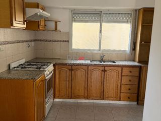 Foto 5 de DEPARTAMENTO 2D - ESTOMBA 744