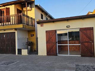 Foto 2 de Venta Casa 6 Ambientes Quequén