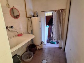 Foto 11 de VENTA CASA 3 AMBIENTES EN LOMAS DE ZAMORA