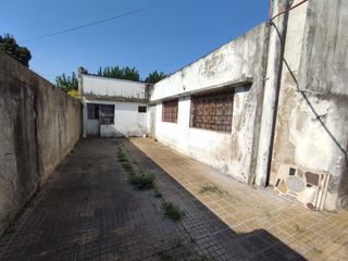 Foto 5 de VENTA DE CASA EN LISANDO OLMOS APTO BANCO