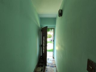 Foto 19 de VENTA DE CASA EN LISANDO OLMOS APTO BANCO