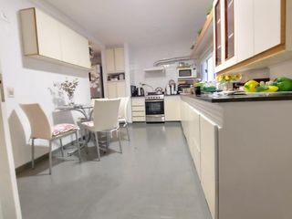 Foto 11 de Venta Duplex 4 ambientes  con dependencias Melo y Austria !