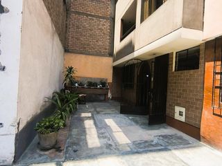 Foto 1 de ¡En venta hermosa casa como chalet  en condominio - Sjl!