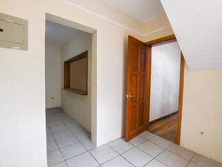 Foto 31 de Venta casa comercial 295m2 Mariscal Fosh 2 Pisos
