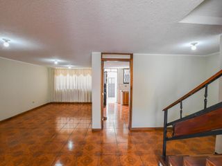 Foto 8 de Casa venta Ecuatoriana 195.21m2 Dos pisos