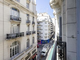 Foto 17 de Venta - 7 Amb/ Centro - Neoclásico