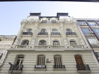Foto 30 de Venta - 7 Amb/ Centro - Neoclásico