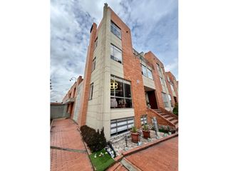 Foto 1 de SE VENDE CASA EN LA ALAMEDA