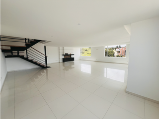 Foto 4 de Penthouse en aranjuez: Tu Hogar Idea ✨