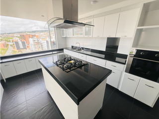 Foto 7 de Penthouse en aranjuez: Tu Hogar Idea ✨