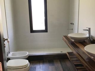 Foto 20 de VENTA CASA 4 AMB Y DEP - VISTAS - PUERTOS DEL LAGO