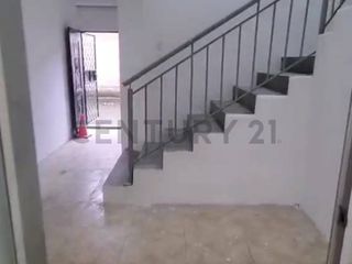 Foto 6 de Se renta amplio local de 2 plantas  Av. Mariscal Sucre – Zona estratégica