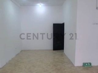 Foto 9 de Se renta amplio local de 2 plantas  Av. Mariscal Sucre – Zona estratégica