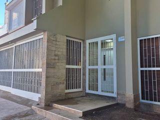 Foto 1 de ALQUILER CASA EN GODOY CRUZ