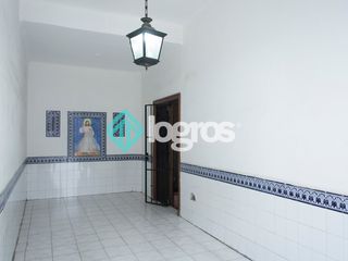 Foto 3 de PH en venta de 4 dormitorios c/ cochera en Centro