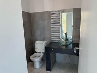 Foto 7 de Oficina en  ALQUILER sobre Av Recta Martinoli