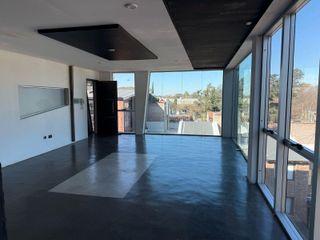Foto 2 de Oficina en  ALQUILER sobre Av Recta Martinoli