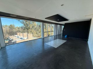 Foto 1 de Oficina en  ALQUILER sobre Av Recta Martinoli