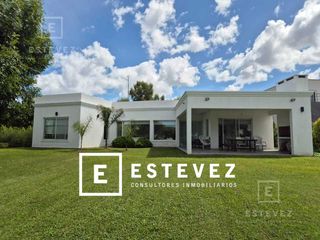 Foto 1 de Casa en venta, vista a laguna. Barrio Cerrado San Matías, Escobar