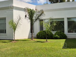 Foto 2 de Casa en venta, vista a laguna. Barrio Cerrado San Matías, Escobar