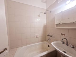 Foto 11 de Oportunidad, planta completa para remodelar